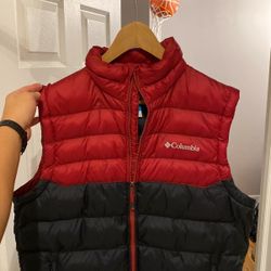 Columbia vest