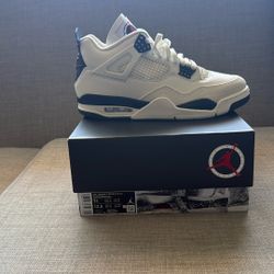 Jordan 4 Flight Club 