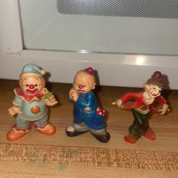 VINTAGE SET OF 4 ENESCO CLOWNS!                  2  1/2 INCH