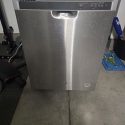Whirlpool Dishwasher