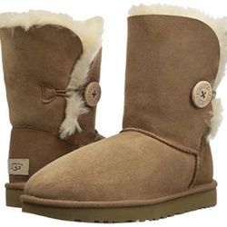 New Women Ugg Boot Bailey Button Chestnut 100% Authentic With Box