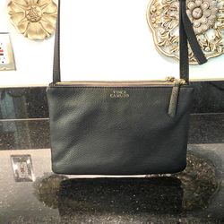 Vince Camuto Leather Purse Amira Crossbody Black 9.5x7x2” Style W-Amira-C8 