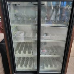 Sliding Door Refrigerator For Sodas 