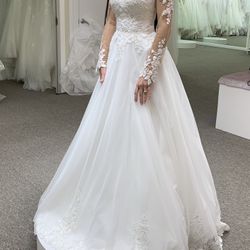 Brand New Lace A-Line Wedding Dress