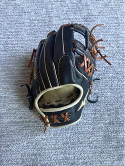 Mizuno Pro Select 11.5” Baseball Glove