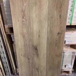 Home Decorators Collection - Virgil Island Oak 12 mm Tx 8 in. W Waterproof Laminate Wood Flooring