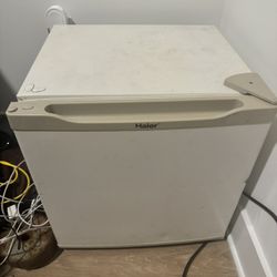 Mini Fridge Haier Ice Cold
