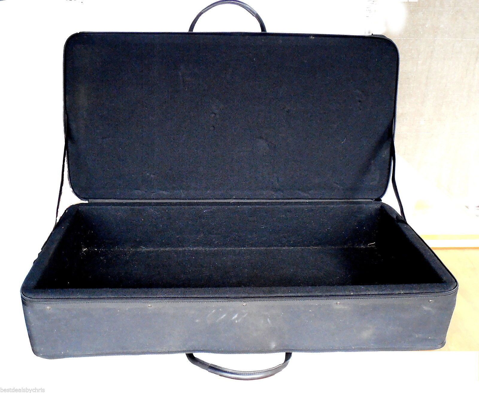 Large padded nylon saxophone keyboard musical instrument case