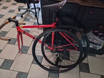 Raleigh rush hour racing bike