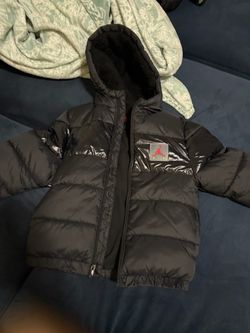 Kids Jordan Puffer Coat – Size 8/10