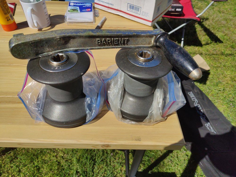 2x Barient 16 Sailboat Winches And Handle