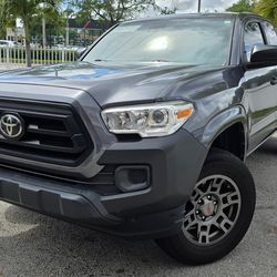 Toyota Tacoma / year 2020