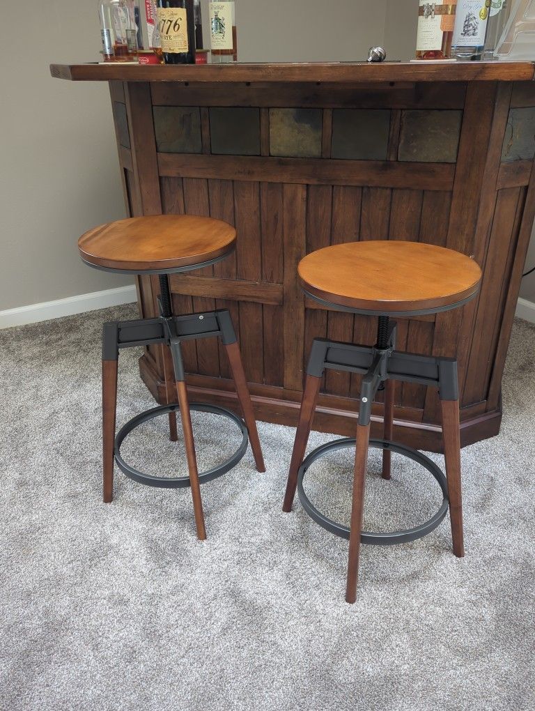 2 Stools
