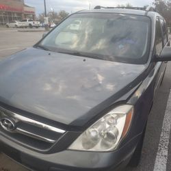 2007 Hyundai Entourage