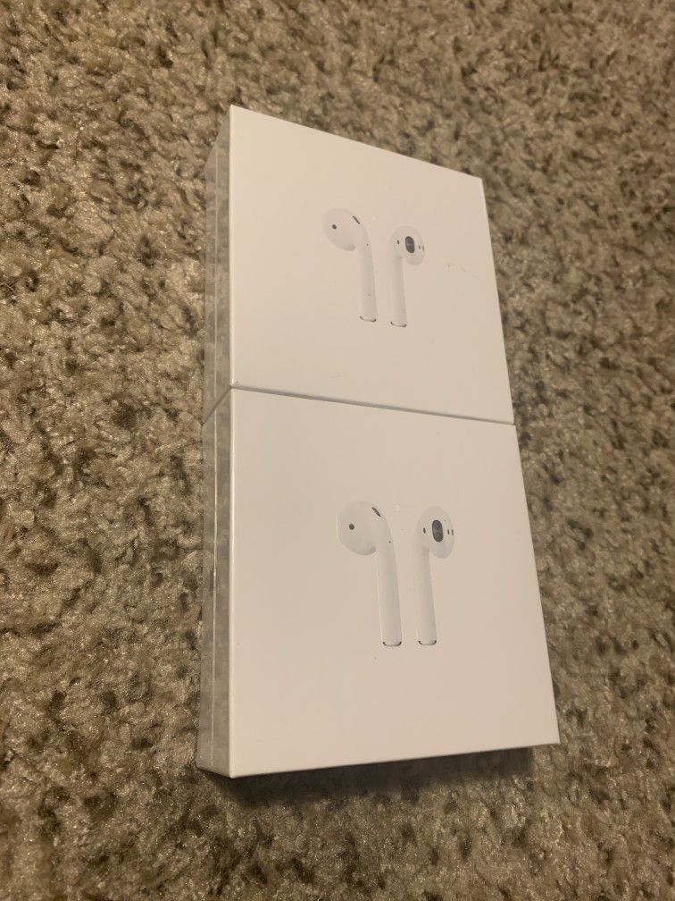 2 Authentic Brand New Second Generation Apple Airpods RECEIPT IN HAND 