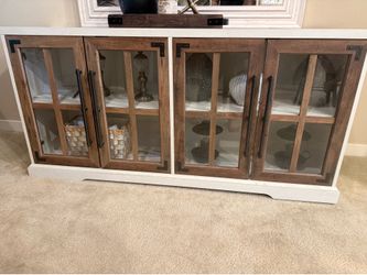 Nice tv stand