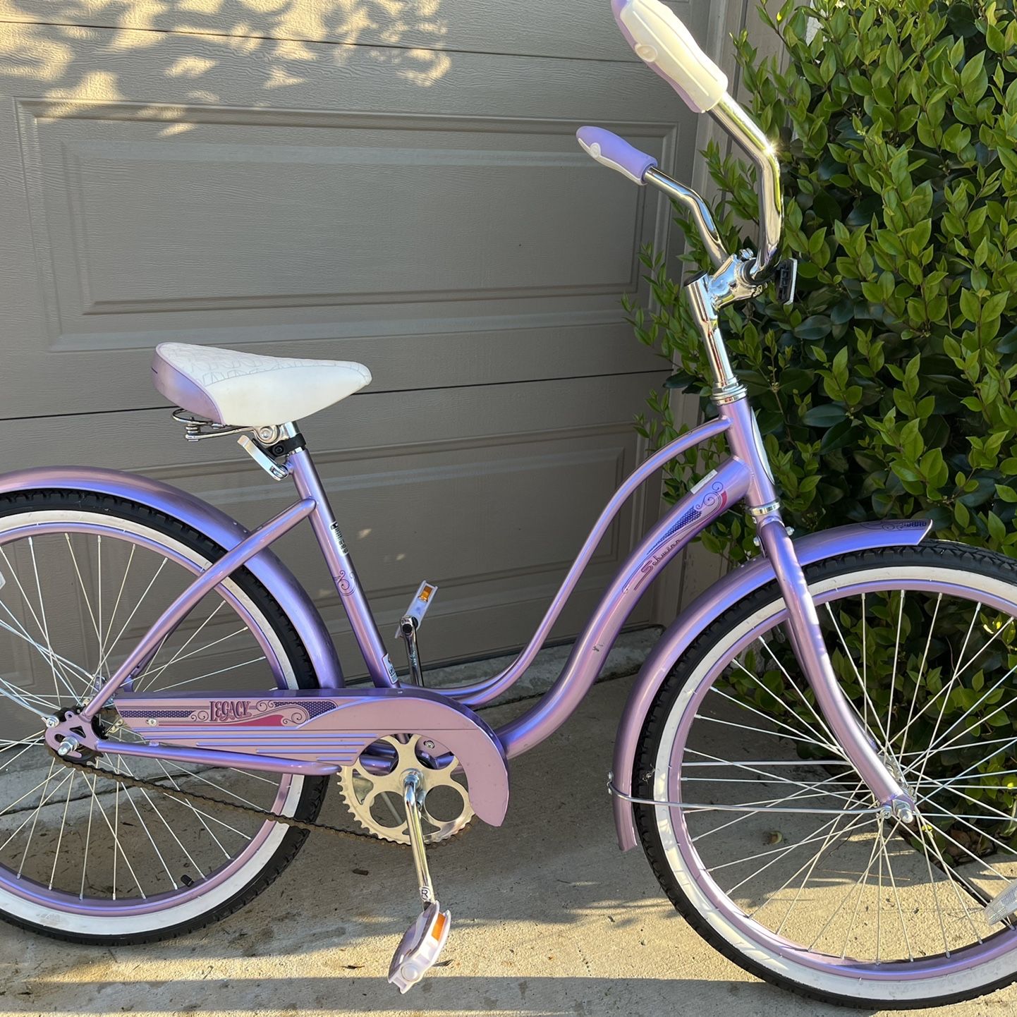 Purple schwinn sales beach cruiser