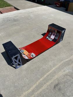 Fingerboard Halfpipe