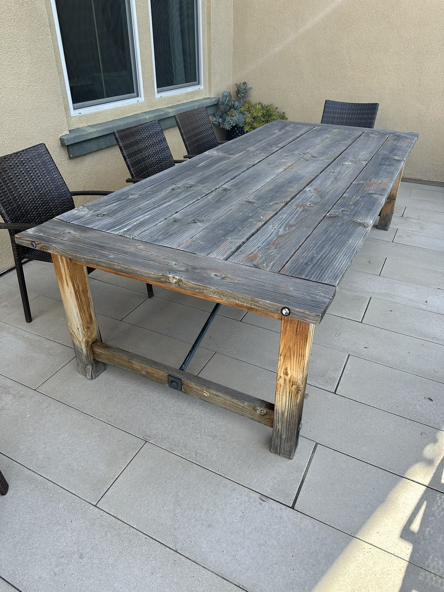 Wood Outdoors Table (large)