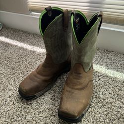 Ariat Rebar Hard Toe Size 10 1/2 Wide