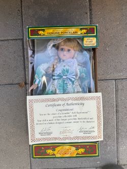Soft Expressions Holiday Classics Genuine Porcelain Doll