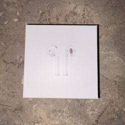 Apple AirPods 2nd Generation with Charging Cord And Case - White
