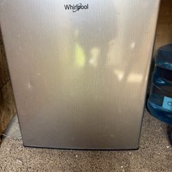 Whirlpool mini fridge