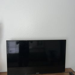 43 Inch Samsung Smart TV
