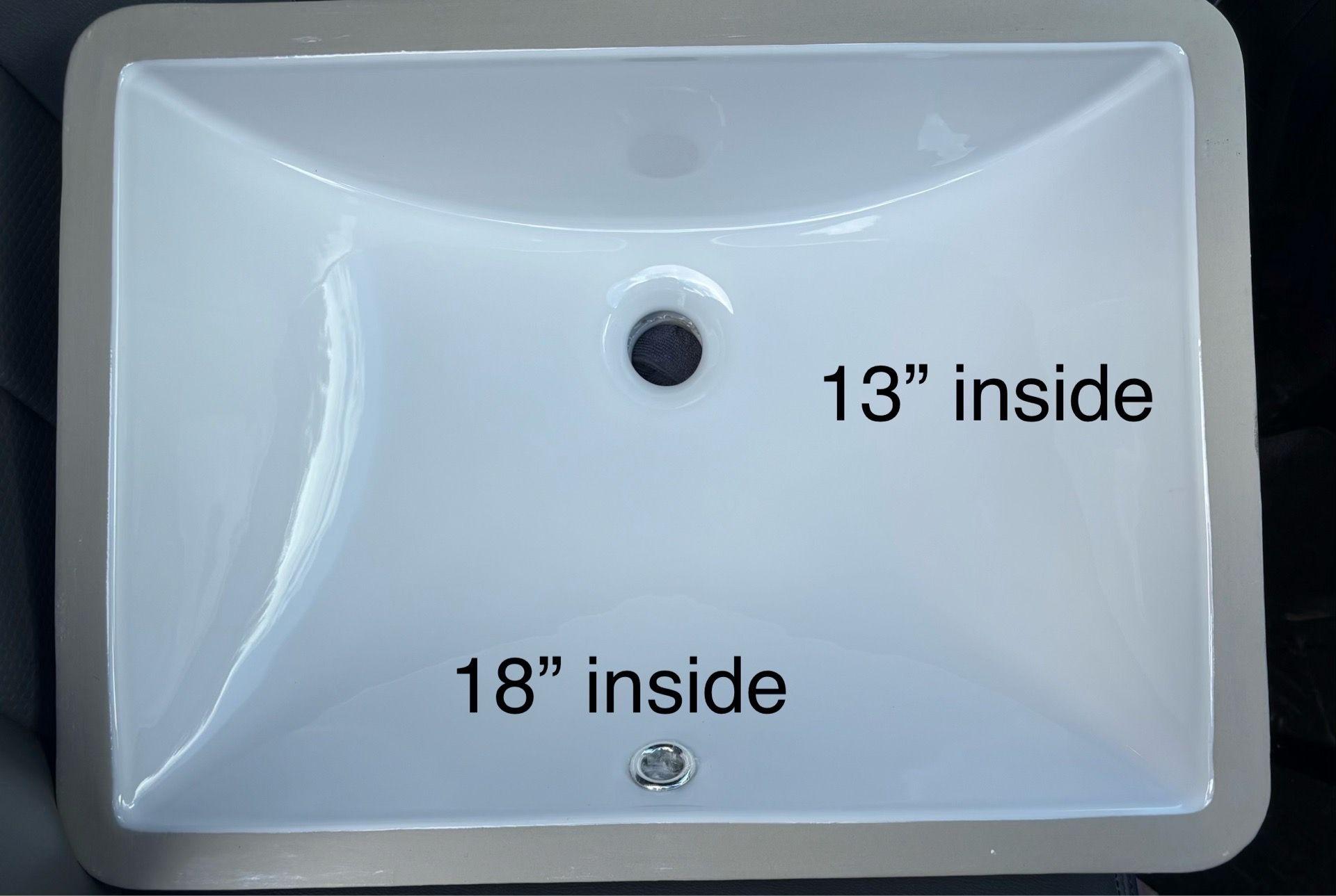 White porcelain sink 18x13” inside dimension