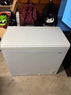 7.1 cu ft Freezer
