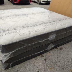 NEW MATTRESS KING SIZE PLUSH WITH BOX SPRING 