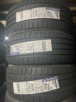235/45R19 MICHELIN DEFENDER 2