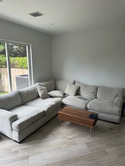 3 Piece - Sectional Sofa