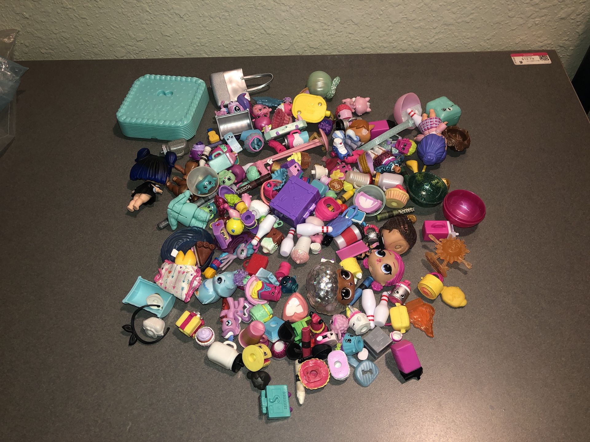 Little Pet Shop Shopkins And Other Brands Lot Of Mini Figures