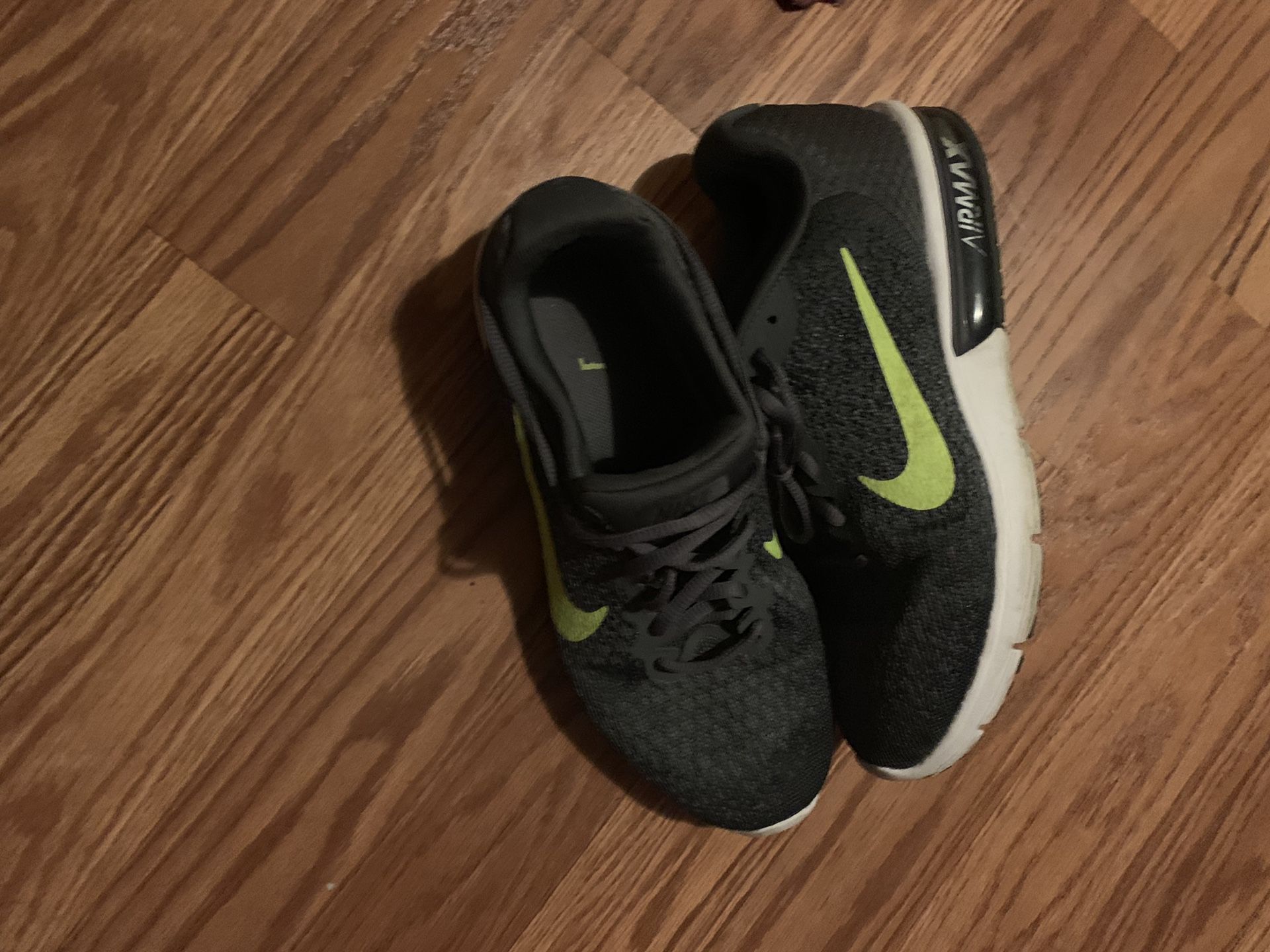 Men’s shoes