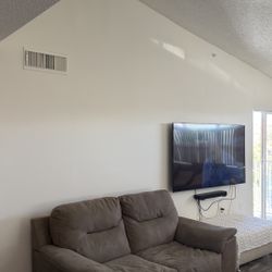 Sofá City Furniture 