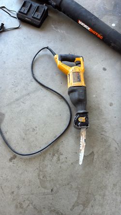 Dewalt SawSaw