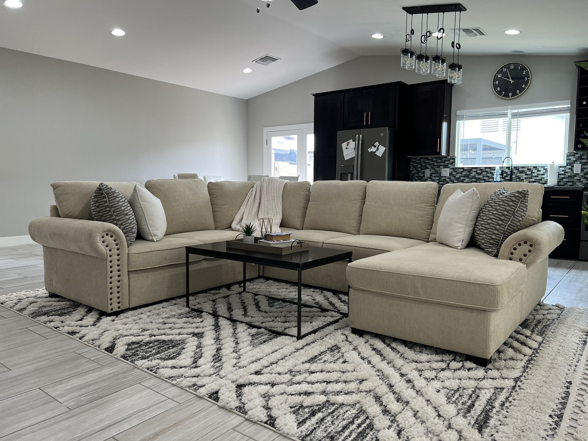Bob’s Discount Furniture Beige Pullout Bed Storage Chaise Sectional