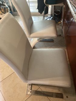 3 Steel Dinning Or Desk Chai Sit 19”high All     —-   4—$40 Or $15 Ea 