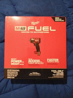 Milwaukee M18 impact wrench with battery. NEW