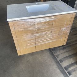 Vinnova 705742-NW-GW San 42 Inch Free-standing Single Bath Vanity with White Grain Composite Stone Top, Natural Walnut