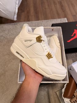 Jordan 4 Retro Metallic Gold (Women’s)