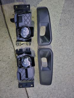 2026 Ford F 250 Fog Lights LED With Bezels. Dealer Take Offs.