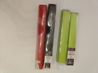 Reusable silicone baking mats / cookie sheets