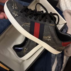 Gucci Shoes 