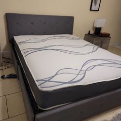 New QUEEN MATTRESS and BOX SPRING ⚠️ Bed frame is NOT included