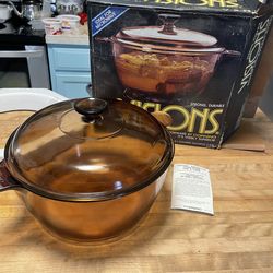 New Pyrex Visions 5 quart Amber glass Dutch oven stock pot