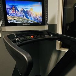 Nordictrack Commercial 2450 Treadmill - Lightly Used