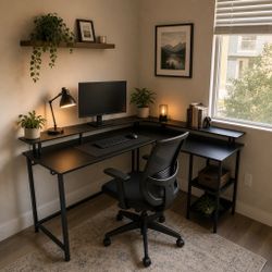 L shaped desk W/Power Adapter & usb port