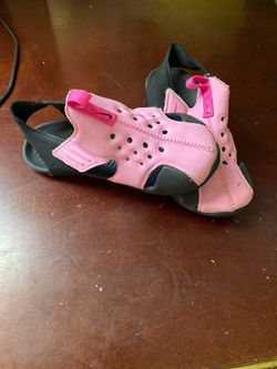 Sandals Nike size 10c